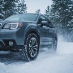 冬道を安全に走るために ― スタッドレスタイヤ・スパイクタイヤ・タイヤチェーンの違いとは？