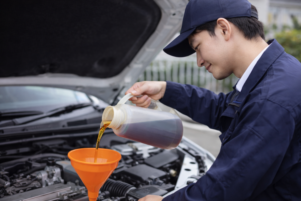 オイル交換は何キロごと?交換しないとどうなる?