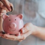 【貯金が苦手な方へ】今の車を「現金」に変えて、賢く家計を立て直そう！