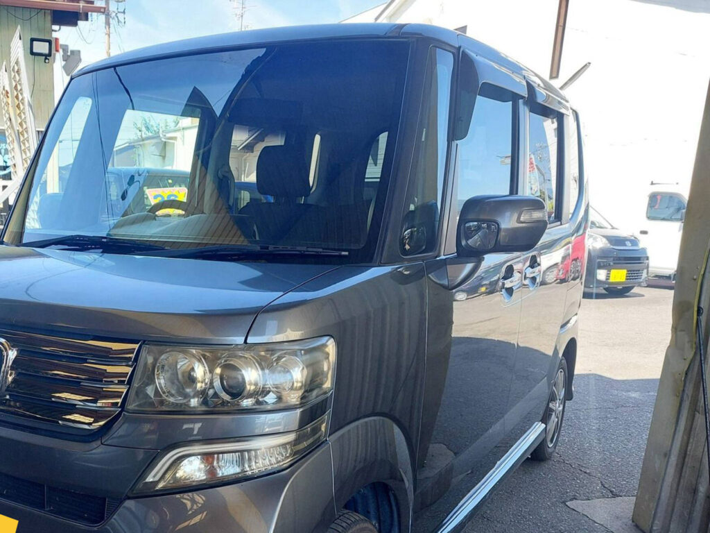 免許センターのポスターがつないだご縁【ホンダ N-BOXカスタム（2012年式・12.5万km）来店査定】