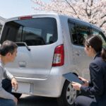 さいたま市で中古車販売店の下取りと専門店買取、値段が高いのはどっち