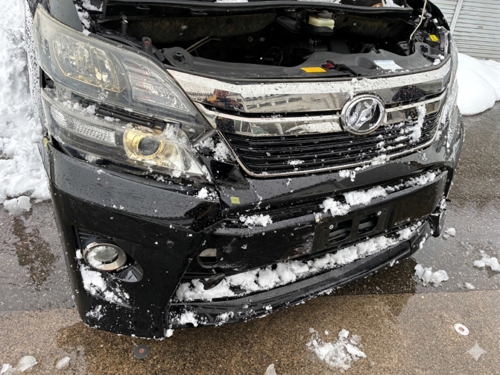 事故現状車は修理か売却か？H26ヴェルファイア・フロント事故50万円見積もりの最適な判断